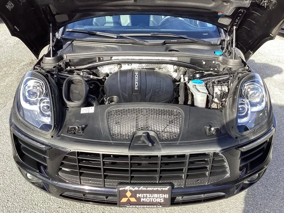 2018 Porsche Macan - Image 8 of 8