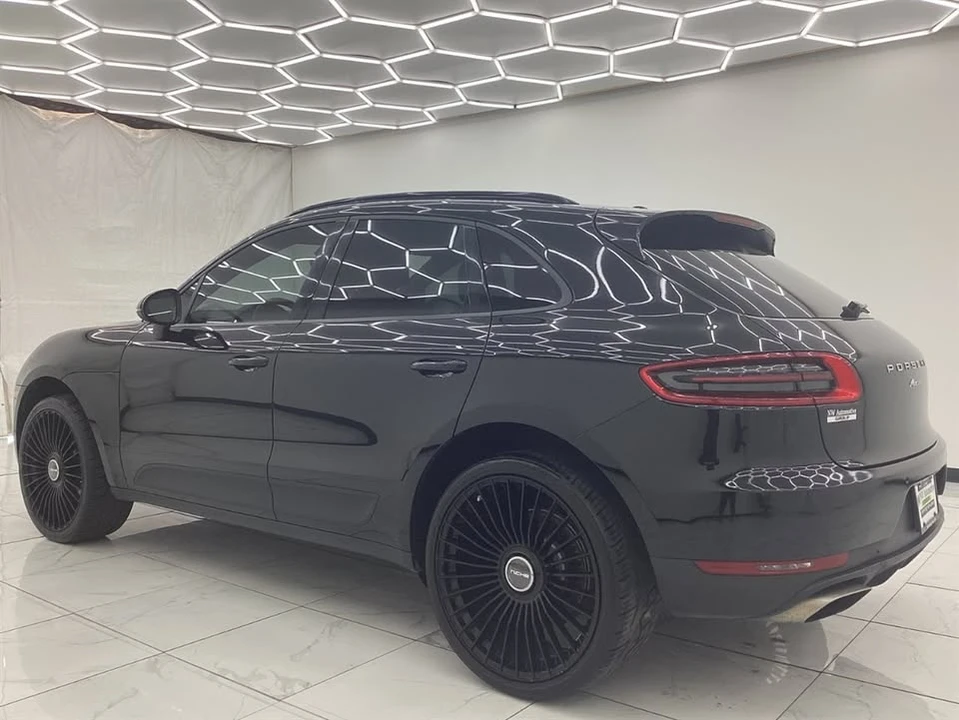 2018 Porsche Macan - Image 4 of 20