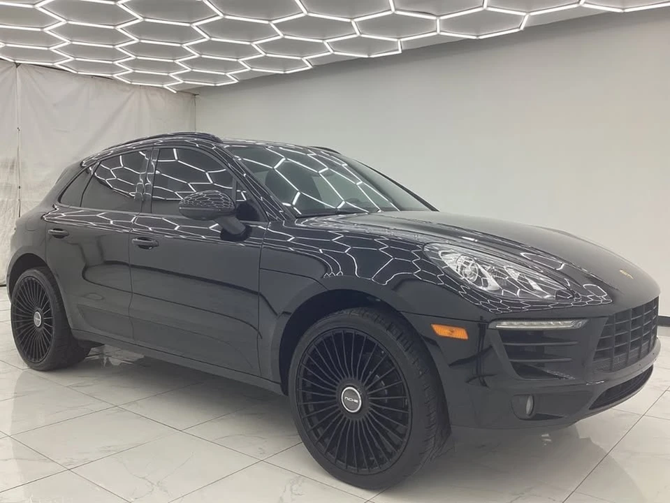 2018 Porsche Macan - Image 3 of 20