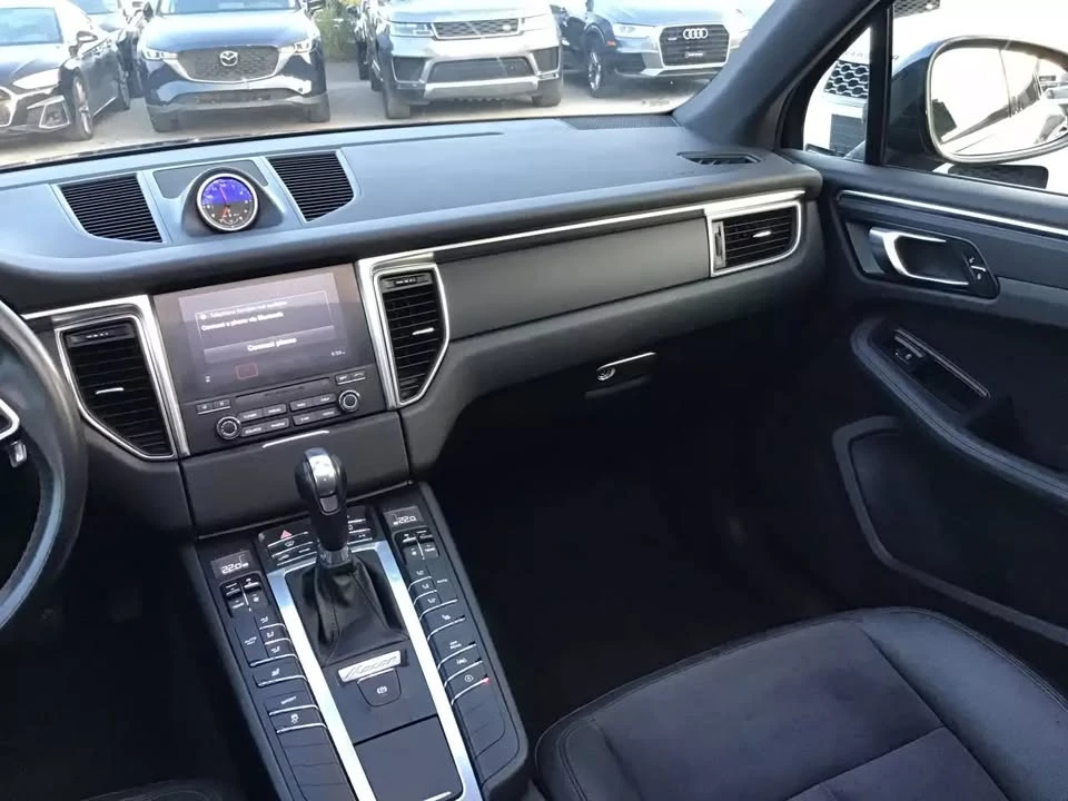 2018 Porsche Macan - Image 13 of 20