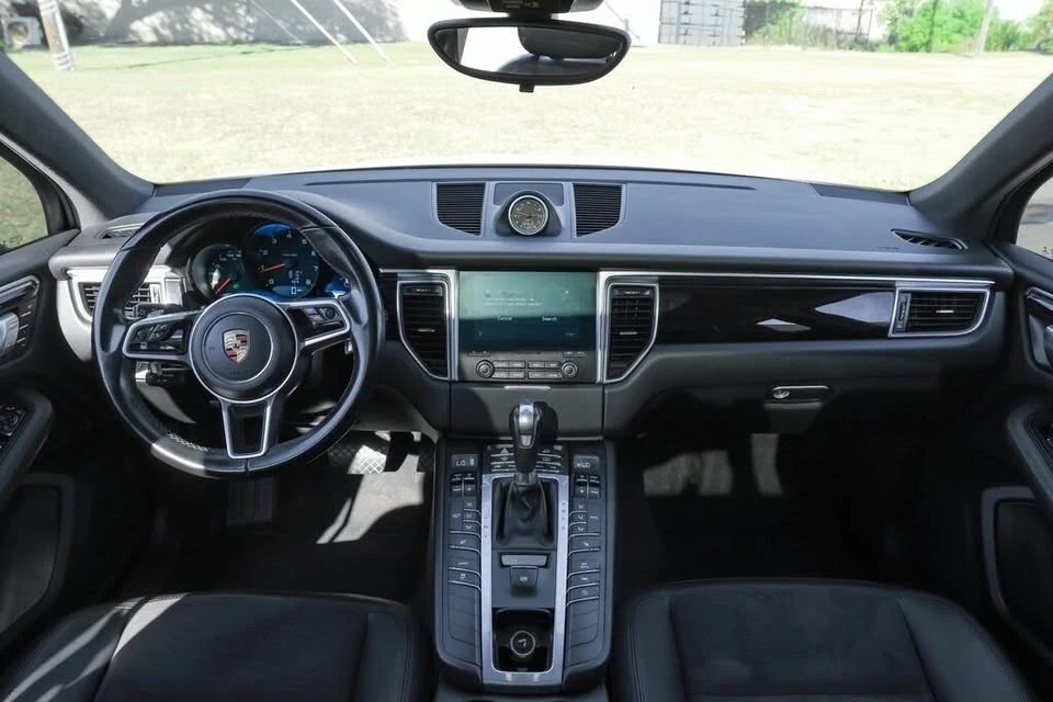 2018 Porsche Macan - Image 3 of 11