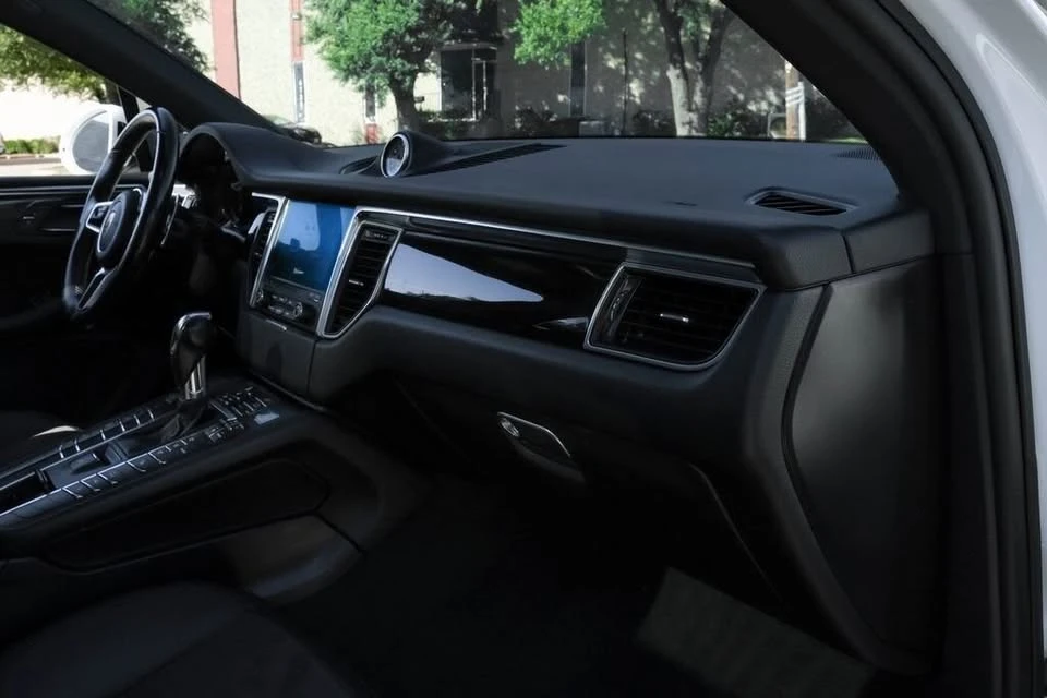 2018 Porsche Macan - Image 6 of 11