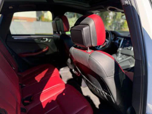 2018 Porsche Macan GTS - Image 10 of 11