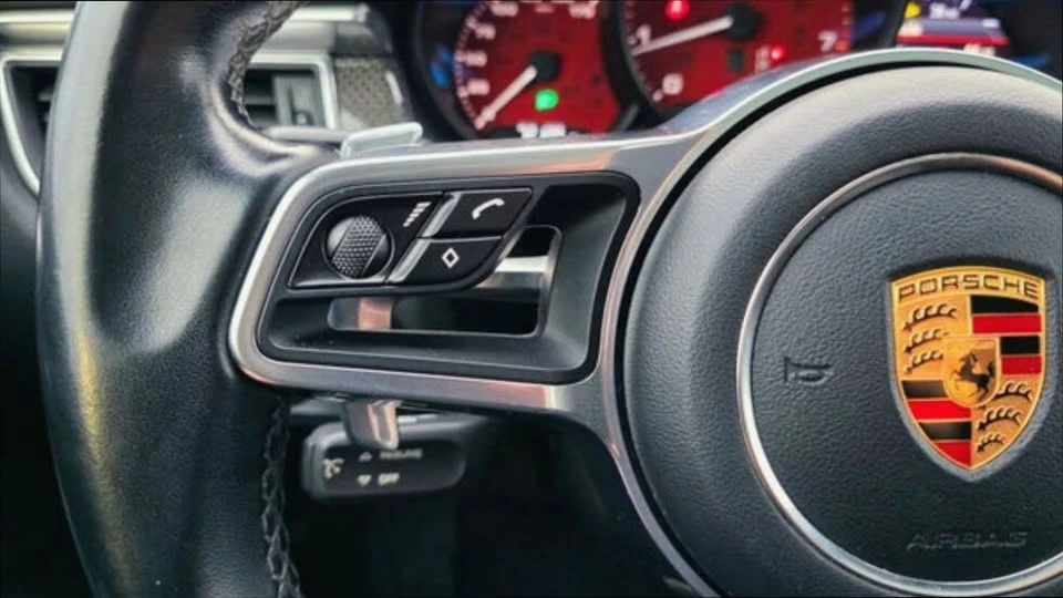 2018 Porsche Macan GTS - Image 15 of 19