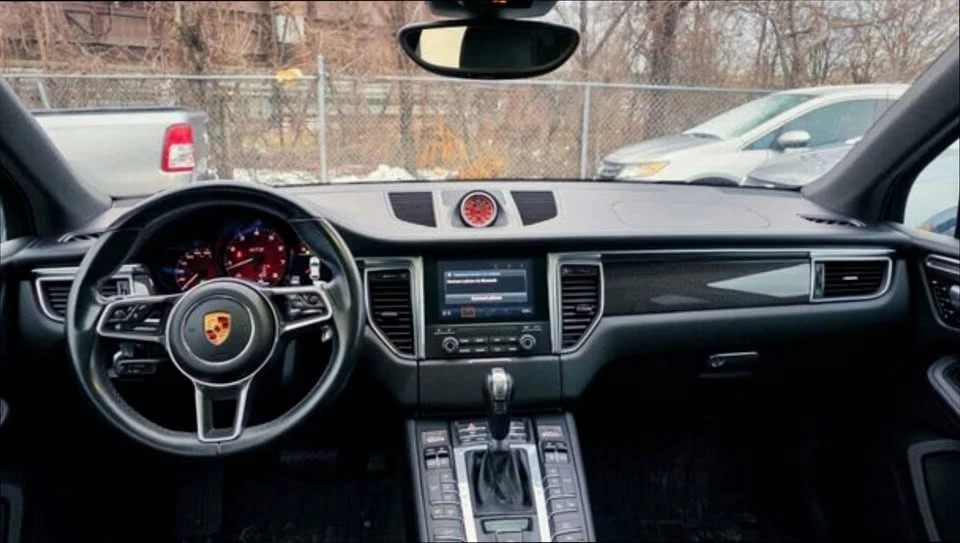 2018 Porsche Macan GTS - Image 12 of 19