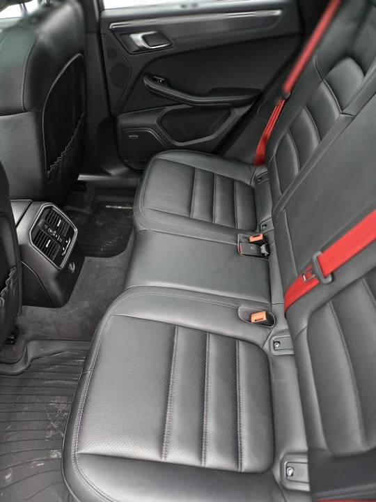 2018 Porsche Macan GTS - Image 12 of 14