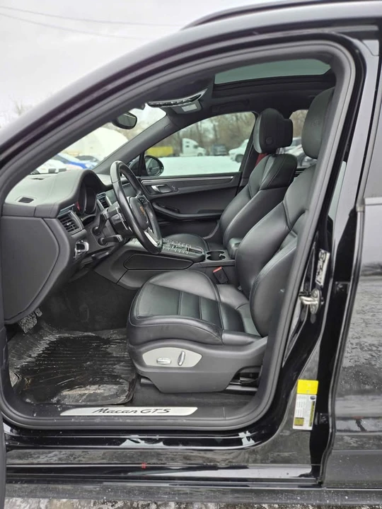 2018 Porsche Macan GTS - Image 8 of 14