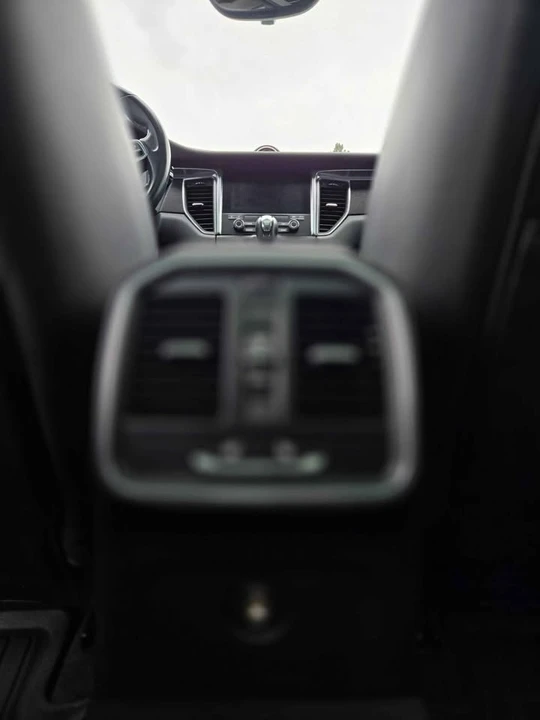 2018 Porsche Macan GTS - Image 14 of 14