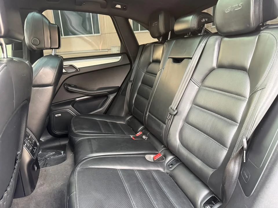 2018 Porsche Macan GTS - Image 15 of 17