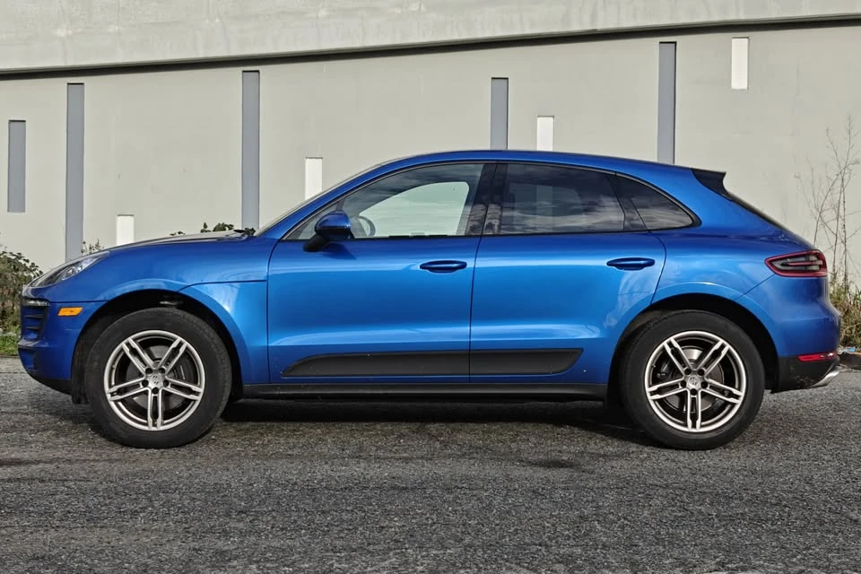 2018 Porsche Macan - Image 2 of 11