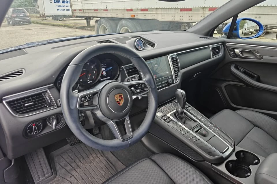 2018 Porsche Macan - Image 7 of 11