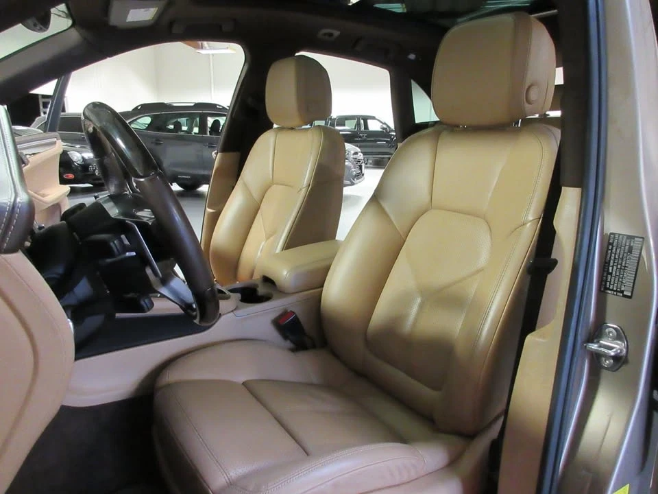 2018 Porsche Macan S - Image 9 of 19
