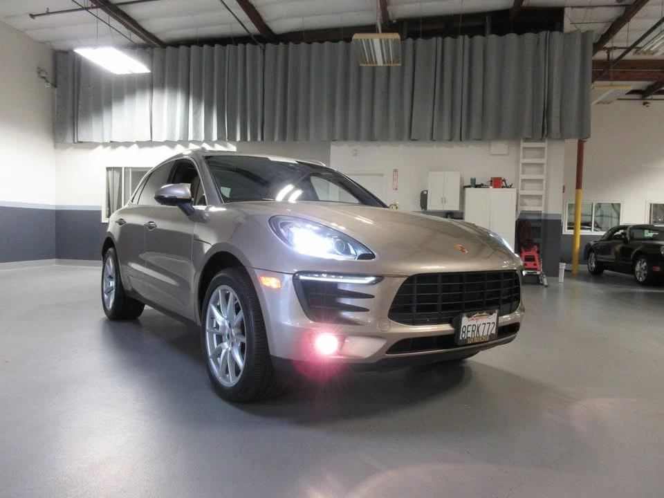 2018 Porsche Macan S - Image 2 of 19