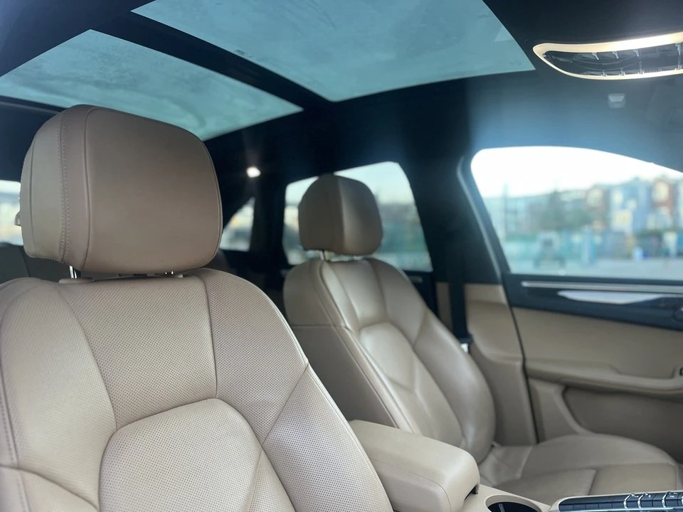 2018 Porsche Macan S - Image 12 of 19