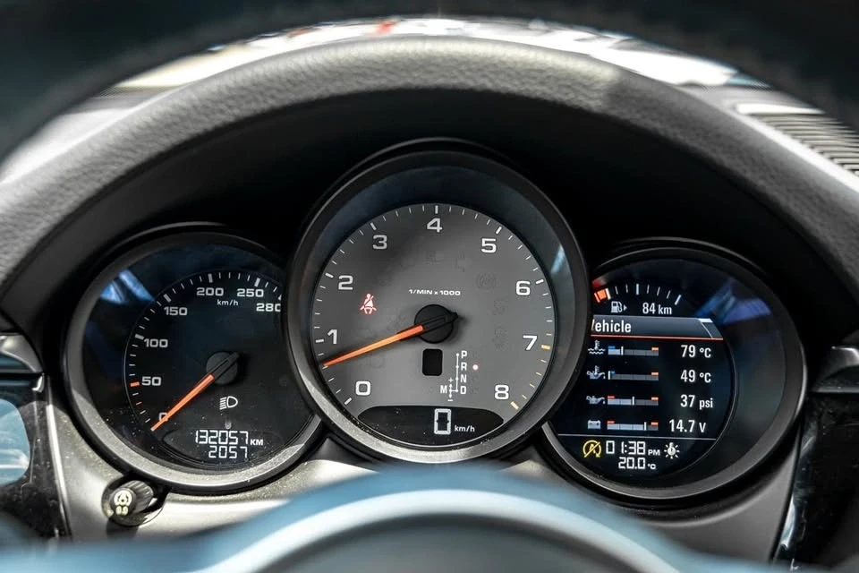 2018 Porsche Macan S - Image 18 of 19