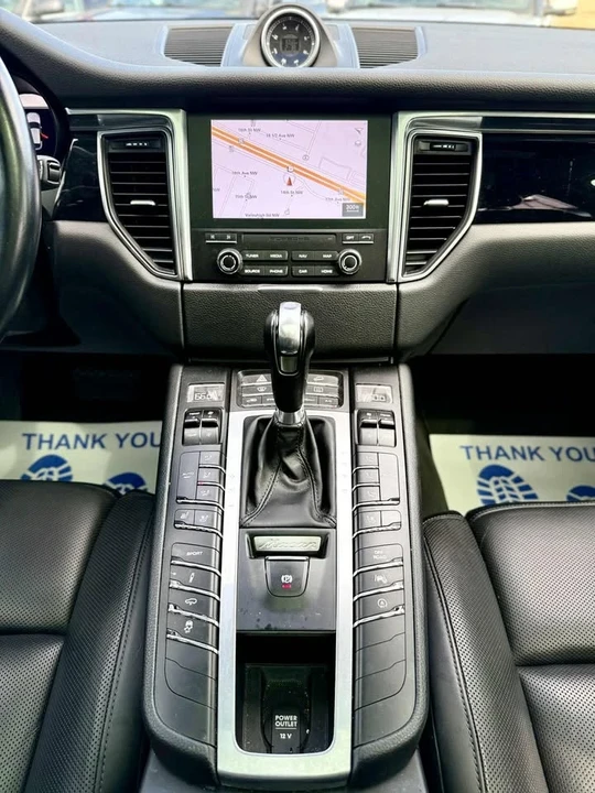 2018 Porsche Macan S - Image 16 of 20