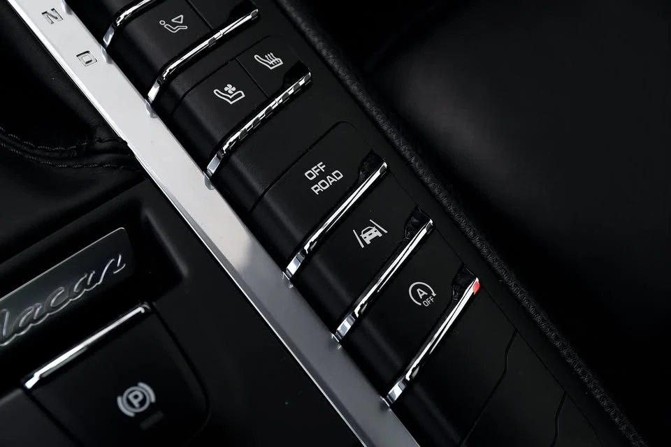 2018 Porsche Macan S - Image 19 of 20
