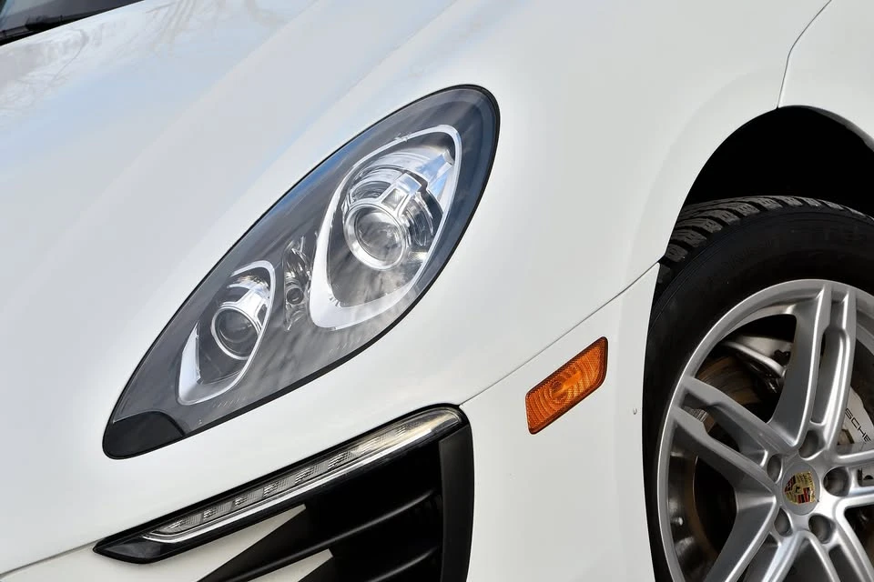 2018 Porsche Macan S - Image 2 of 20