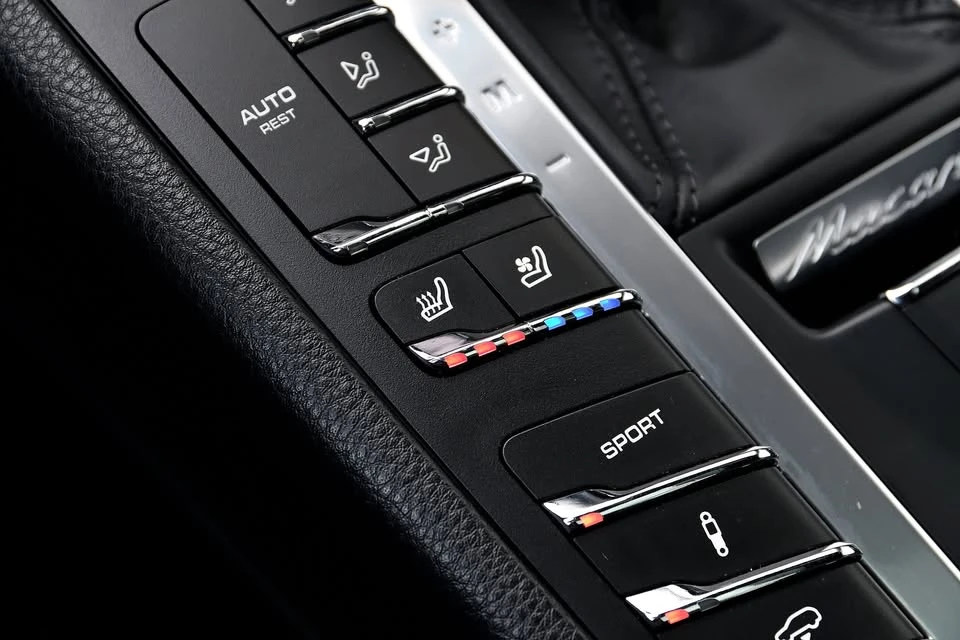 2018 Porsche Macan S - Image 17 of 20