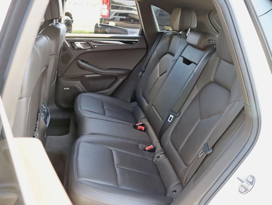 2018 Porsche Macan GTS - Image 15 of 20