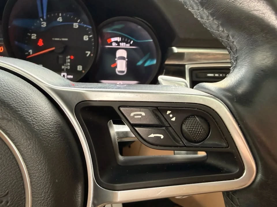 2018 Porsche Macan GTS - Image 11 of 20