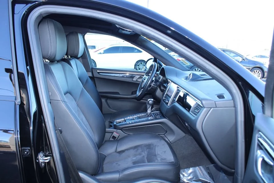 2018 Porsche Macan Turbo - Image 18 of 18