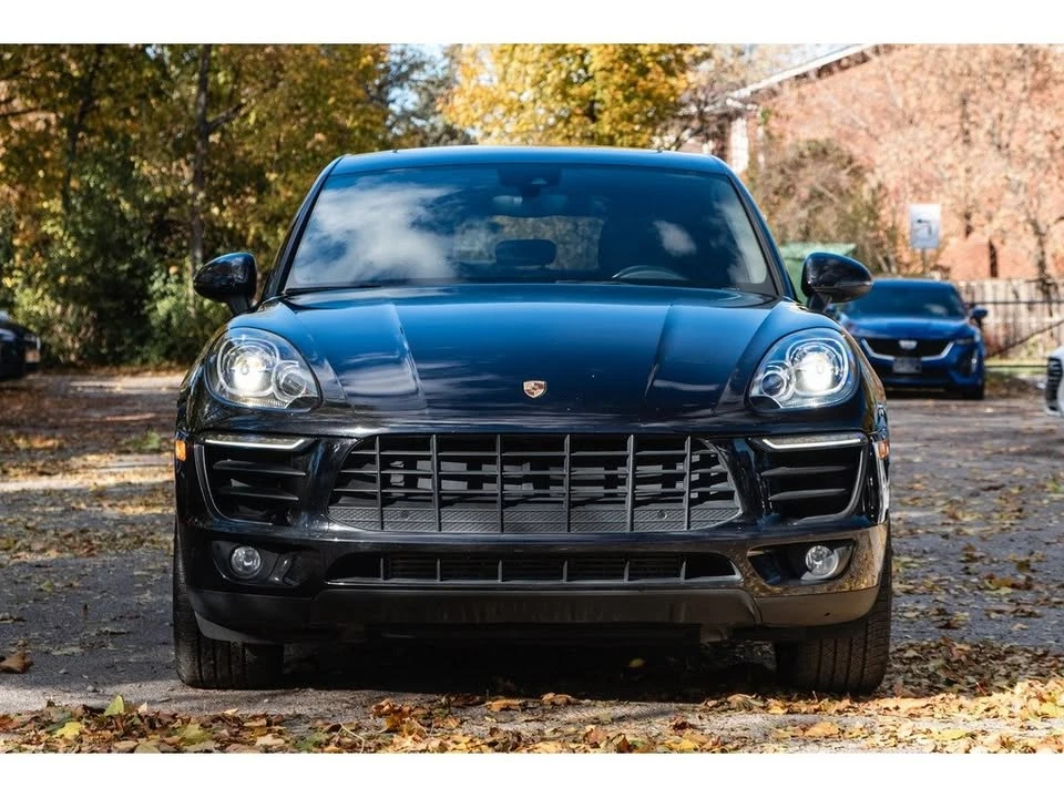 2018 Porsche Macan - Image 2 of 17
