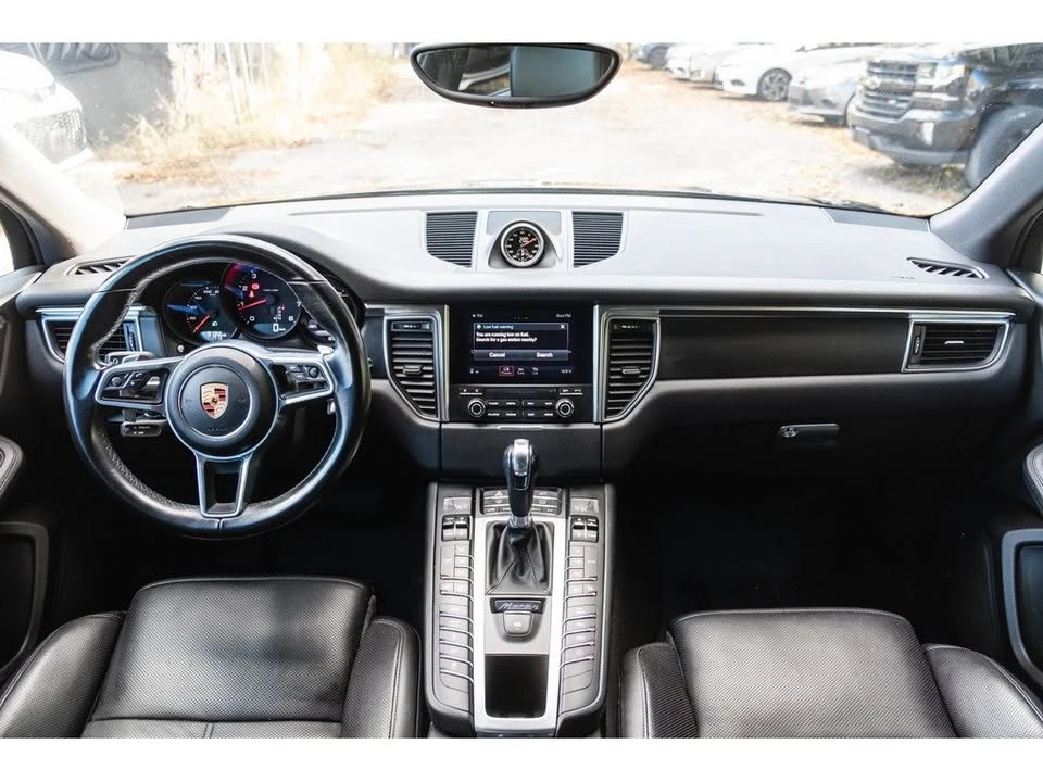 2018 Porsche Macan - Image 14 of 17