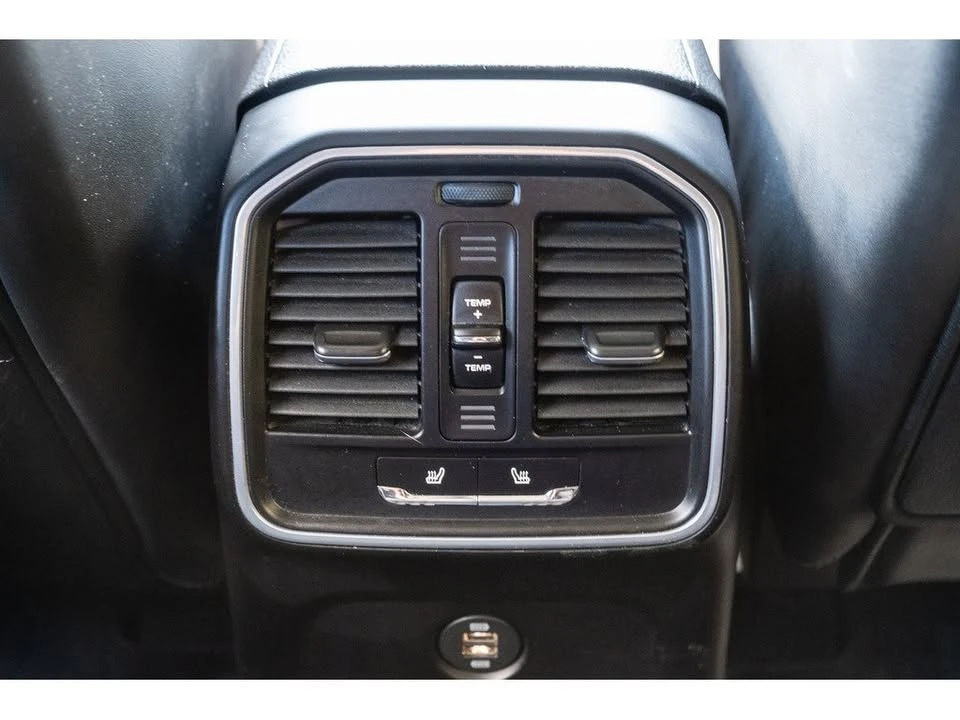 2018 Porsche Macan - Image 17 of 17
