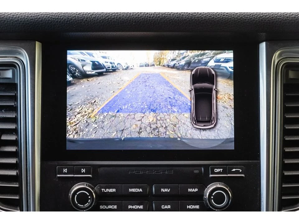 2018 Porsche Macan - Image 10 of 17