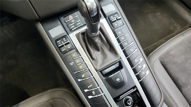 2018 Porsche Macan S - Image 13 of 20