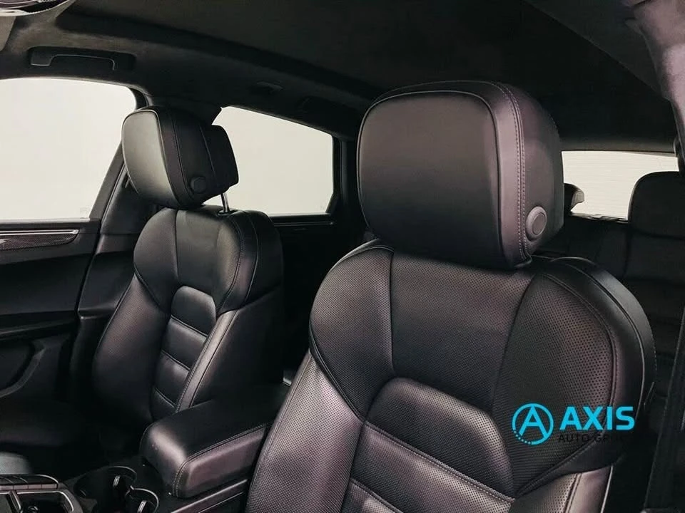 2018 Porsche Macan Turbo - Image 11 of 13