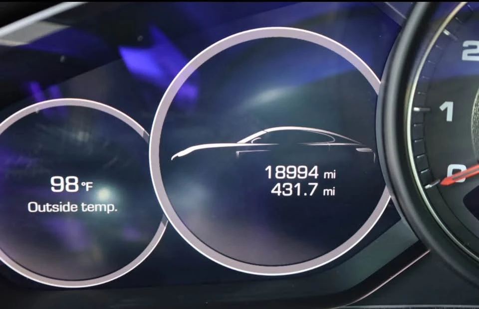 2018 Porsche 971 Panamera - Image 6 of 11