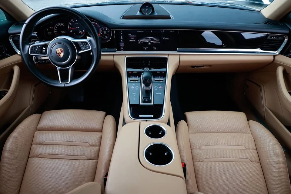 2018 Porsche 971 Panamera - Image 9 of 17