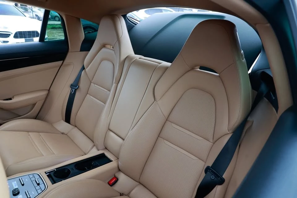 2018 Porsche 971 Panamera - Image 14 of 17