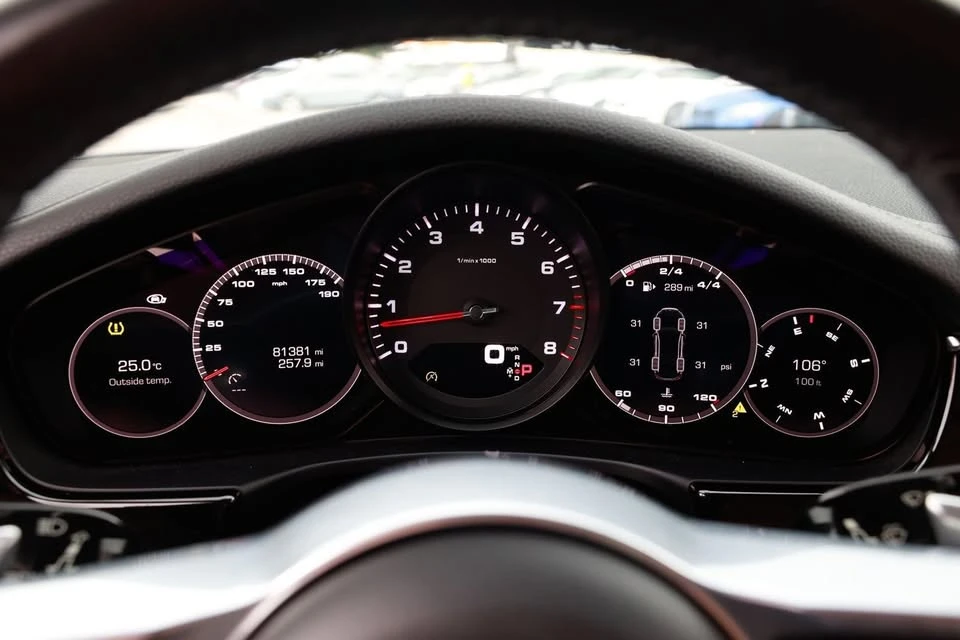 2018 Porsche 971 Panamera - Image 16 of 17