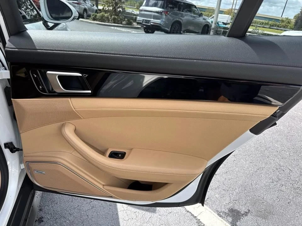 2018 Porsche 971 Panamera - Image 14 of 17
