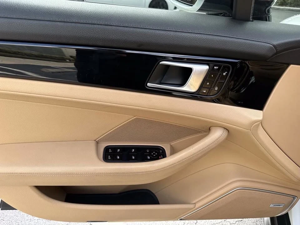 2018 Porsche 971 Panamera - Image 5 of 17