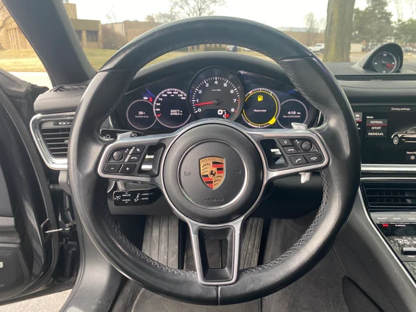 2018 Porsche 971 Panamera - Image 16 of 20