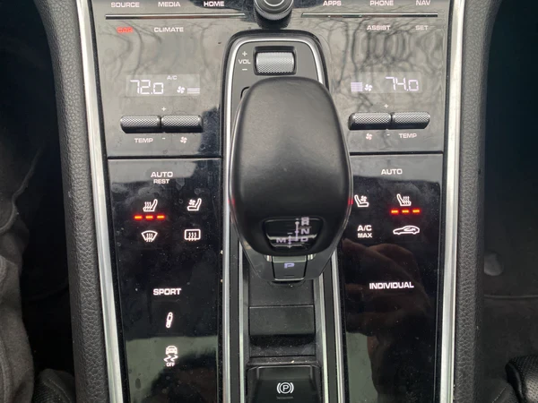 2018 Porsche 971 Panamera - Image 20 of 20