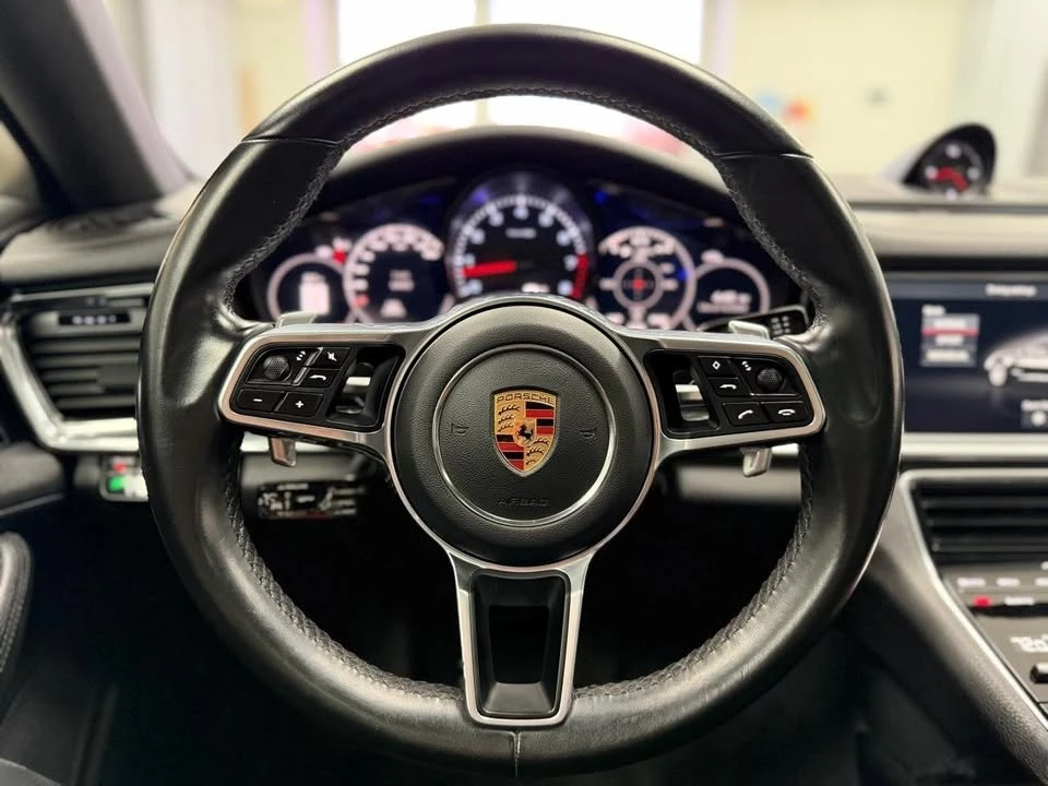 2018 Porsche 971 Panamera - Image 17 of 20