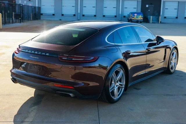 2018 Porsche 971 Panamera - Image 11 of 18