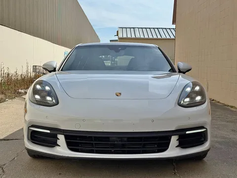 2018 Porsche Panamera 4 AWD