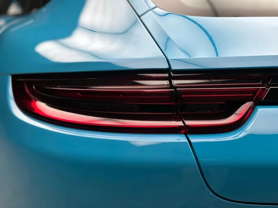 2018 Porsche 971 Panamera - Image 9 of 18
