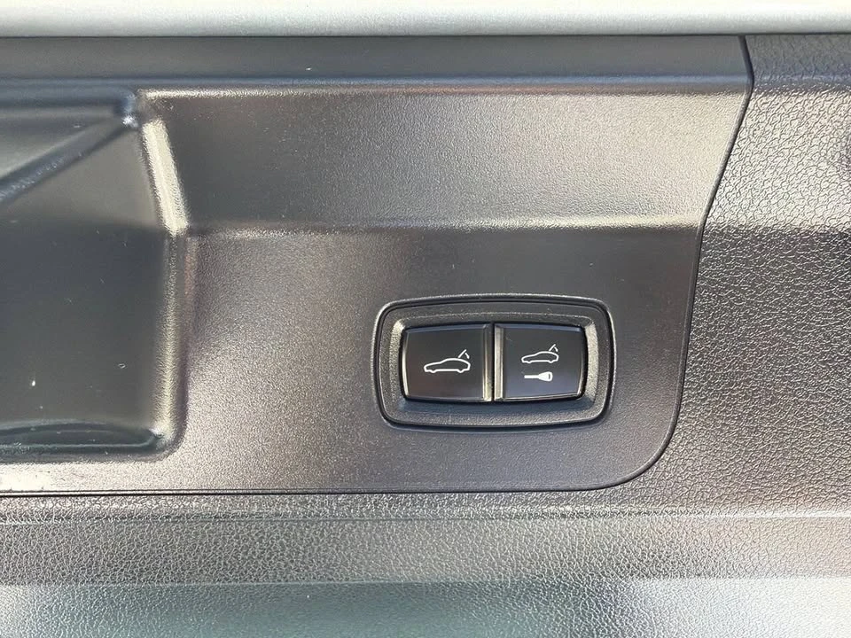 2018 Porsche 971 Panamera - Image 17 of 20