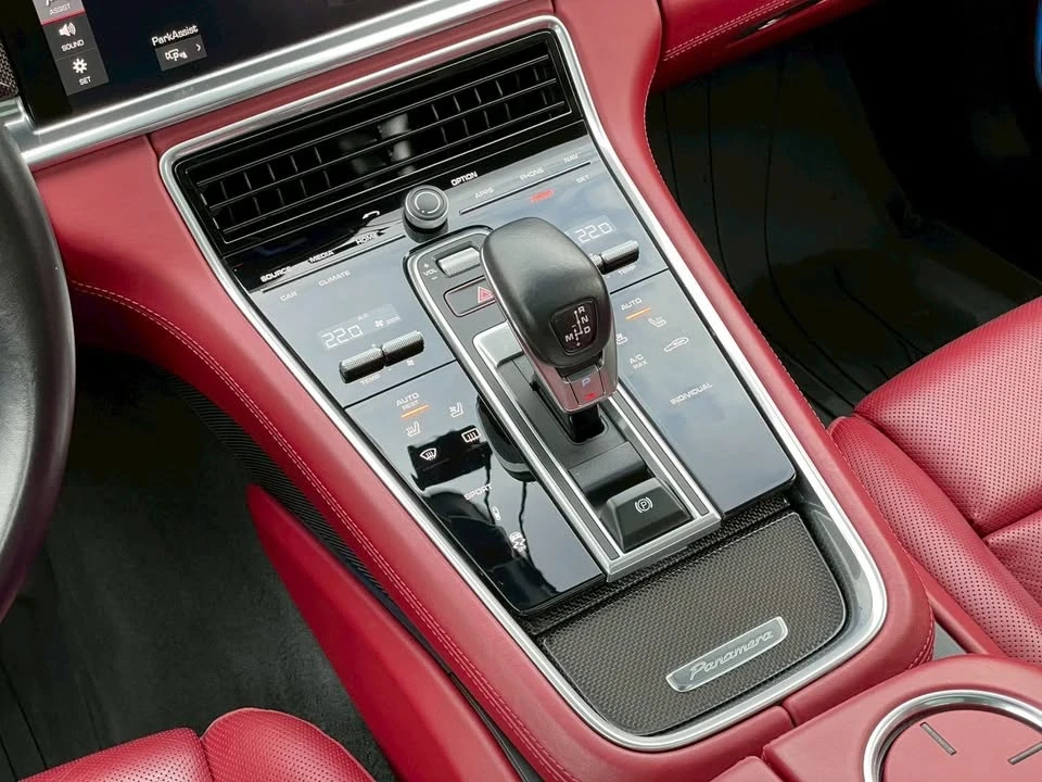 2018 Porsche 971 Panamera - Image 15 of 20