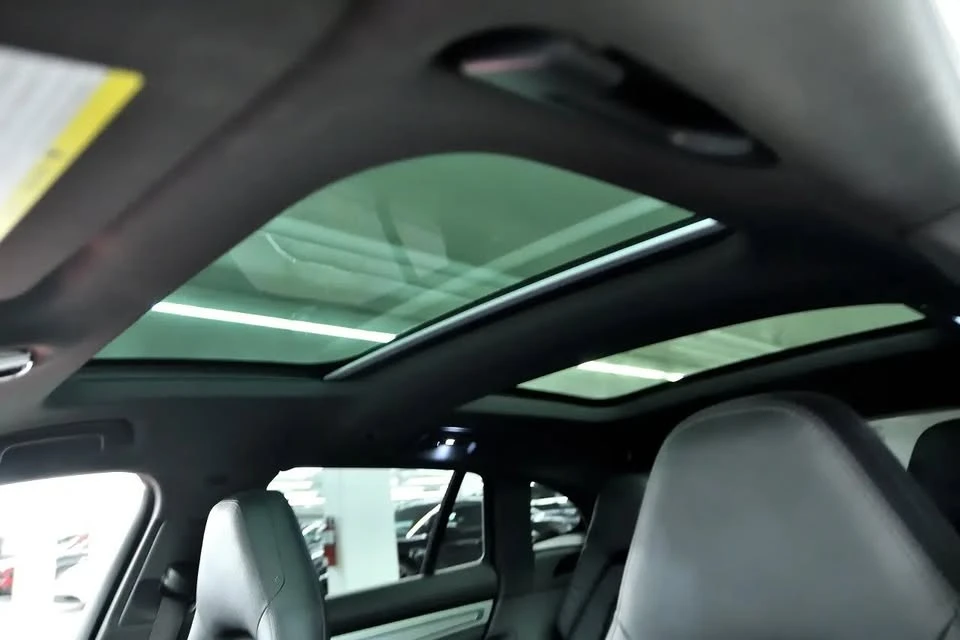 2018 Porsche 971 Panamera - Image 14 of 19