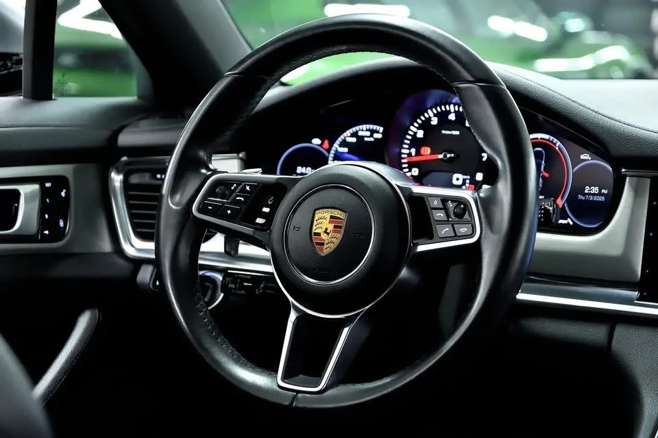 2018 Porsche 971 Panamera - Image 17 of 19