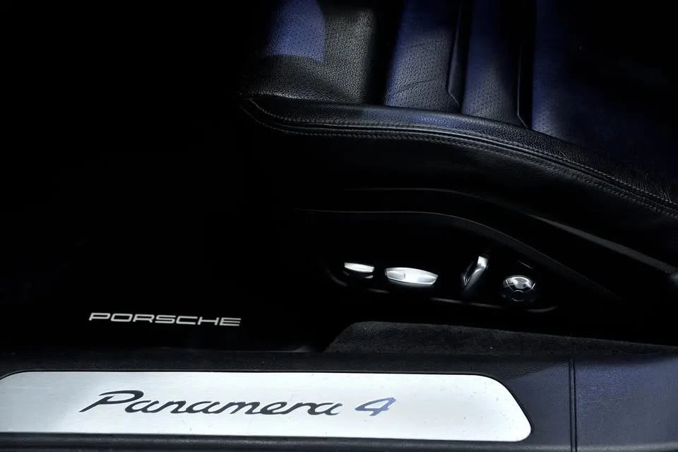 2018 Porsche 971 Panamera - Image 19 of 19