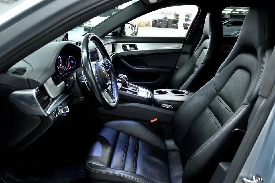 2018 Porsche 971 Panamera - Image 6 of 19